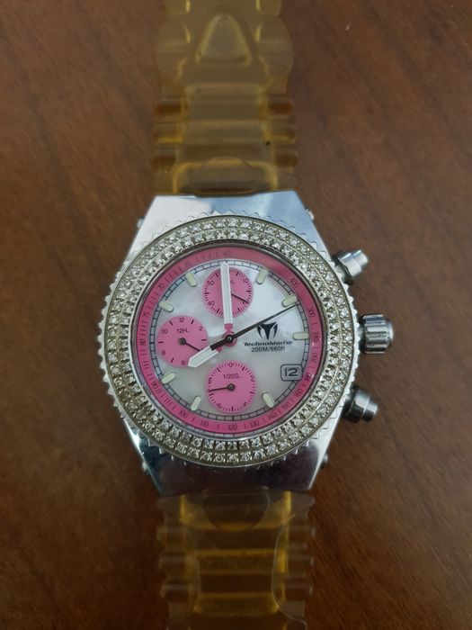 Часи жіночі TechnoMarine 200M/660ft.