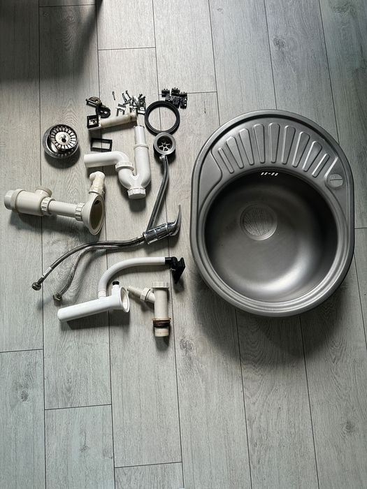 Zlewozmywak z baterią i blatem