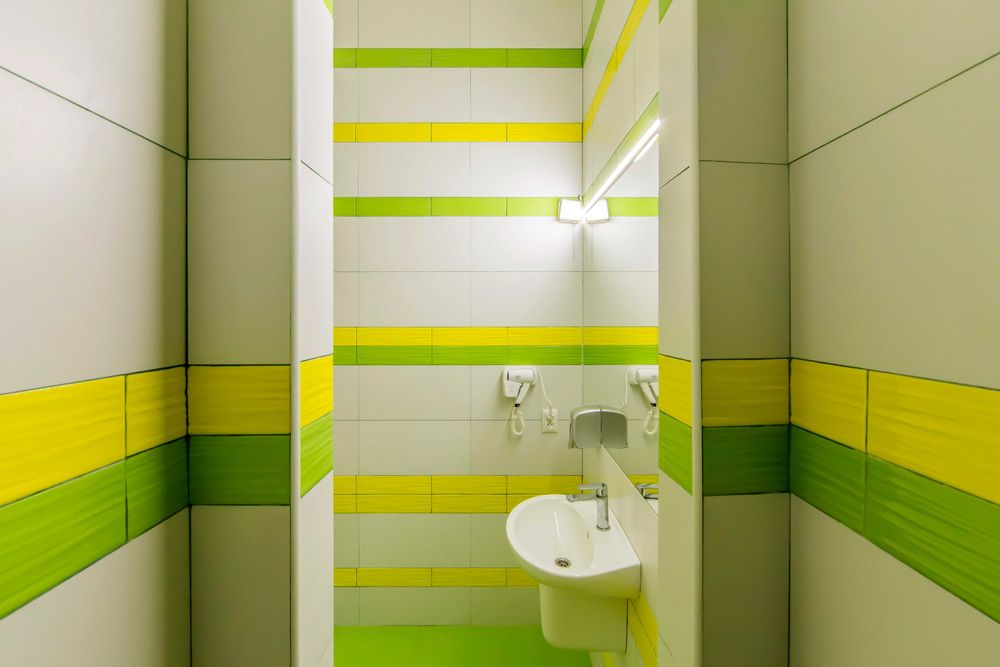 Окрема VIP-кімната. Завжди світло. Солом’янський р-н!!!