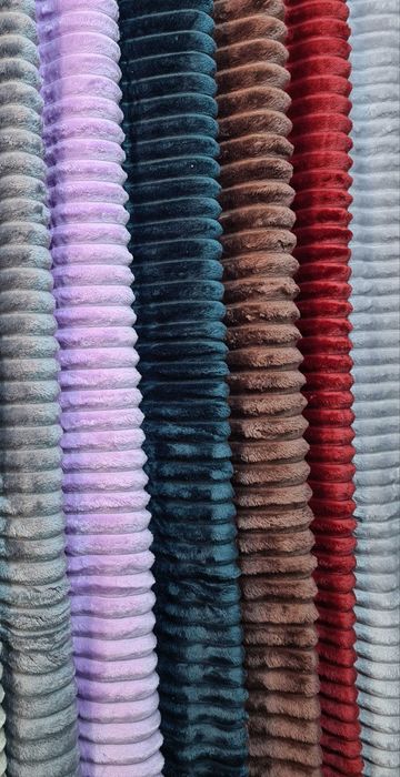 Плед Шарпей. Плотный, мягкие. Разные размеры. Широкая полоса: 450 грн ...