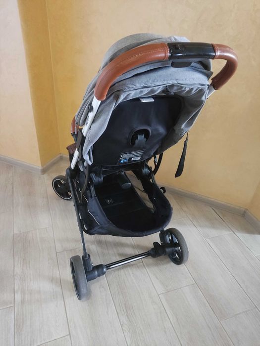 Прогулочна коляска Carello Astra