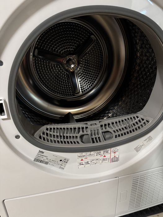 Suszarka slim Beko DF7424RTDCX