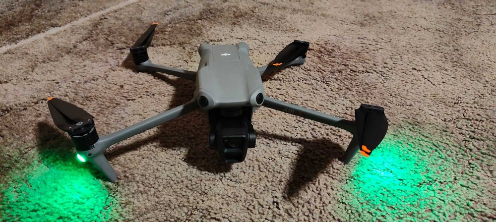 Dron DJI Air 3  Fly more combo