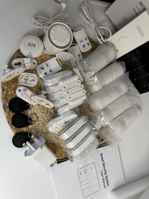 комплект системи розумної безпеки Tuya Smart Life