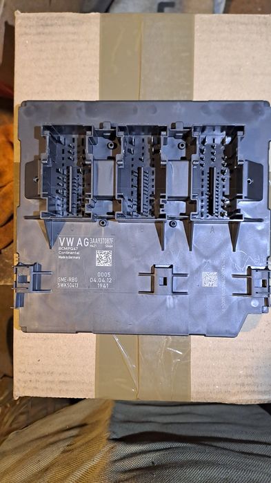 Блок Комфорту 3AA 937 087 F VW Passat B7