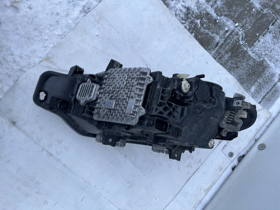 Фара передня права лед bmw f30 f31