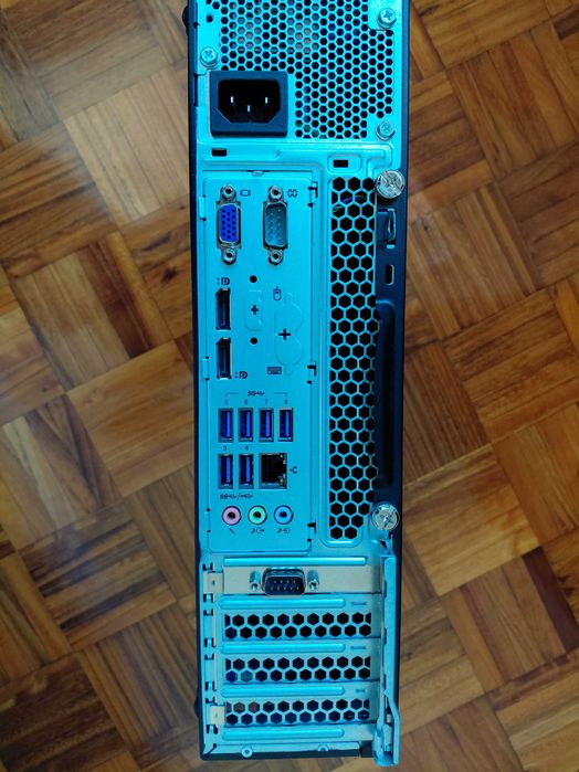 Lenovo  thinkcenter M900