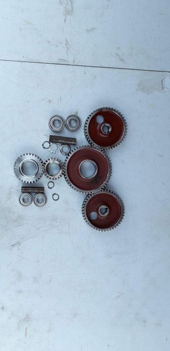 Rozrząd URSUS C-360, 4011 Koło rozrzadu, pośrednie, wału sworzeń KPL.