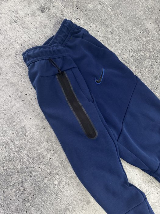 Спортивные штаны Nike Tech Fleece Barcelona из новых коллекций