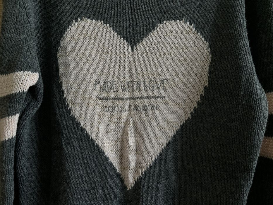 długi sweter dziewczęcy