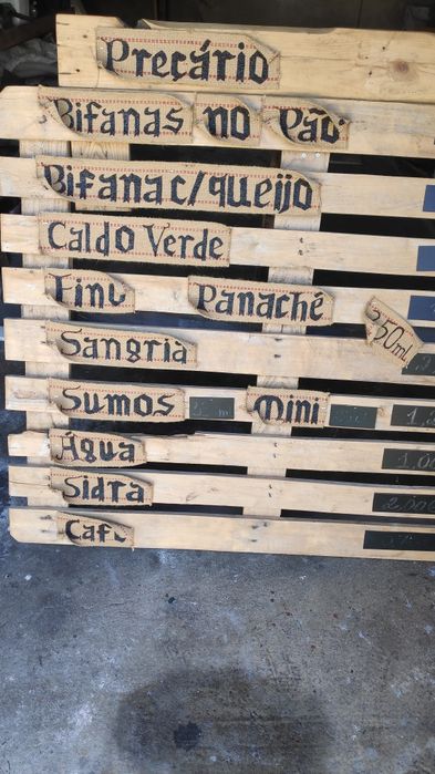 Preçário estilo medieval