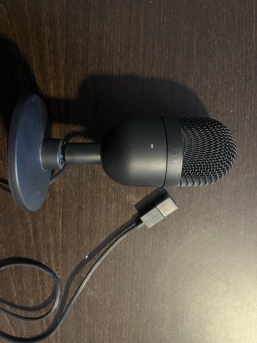 Mikrofon Razer siren mini