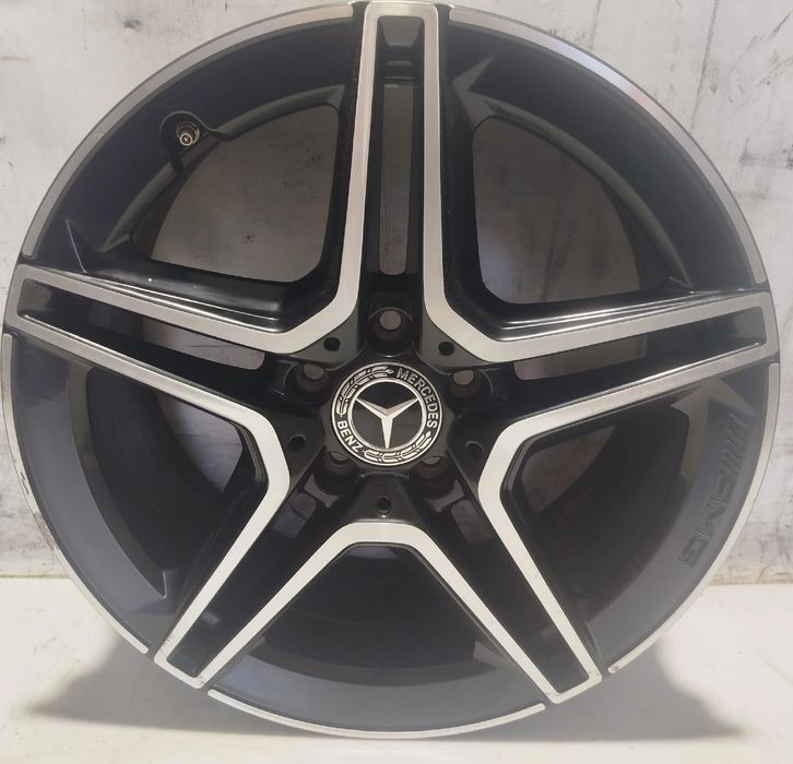 Jante frente esquerda MERCEDES-BENZ CLA Coupé (C118)