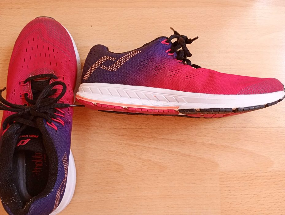 Buty sportowe  40