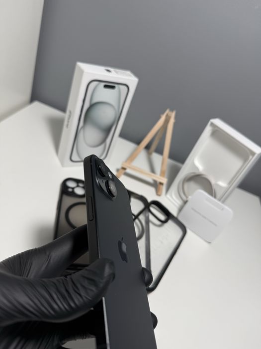 iPhone 15 | Black | 87% | Zestaw