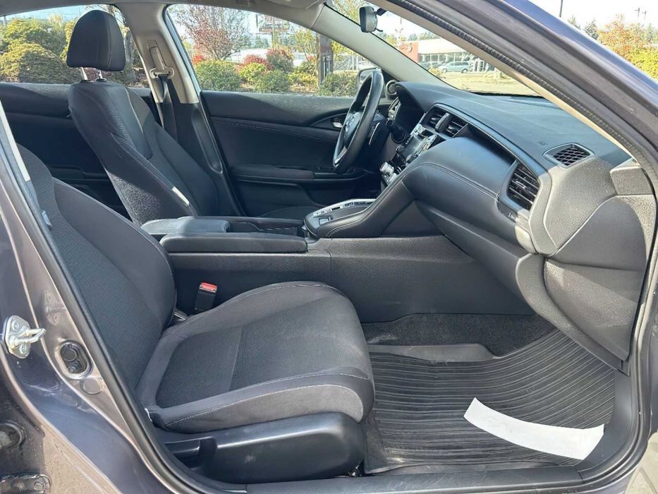 Honda Insight      2019