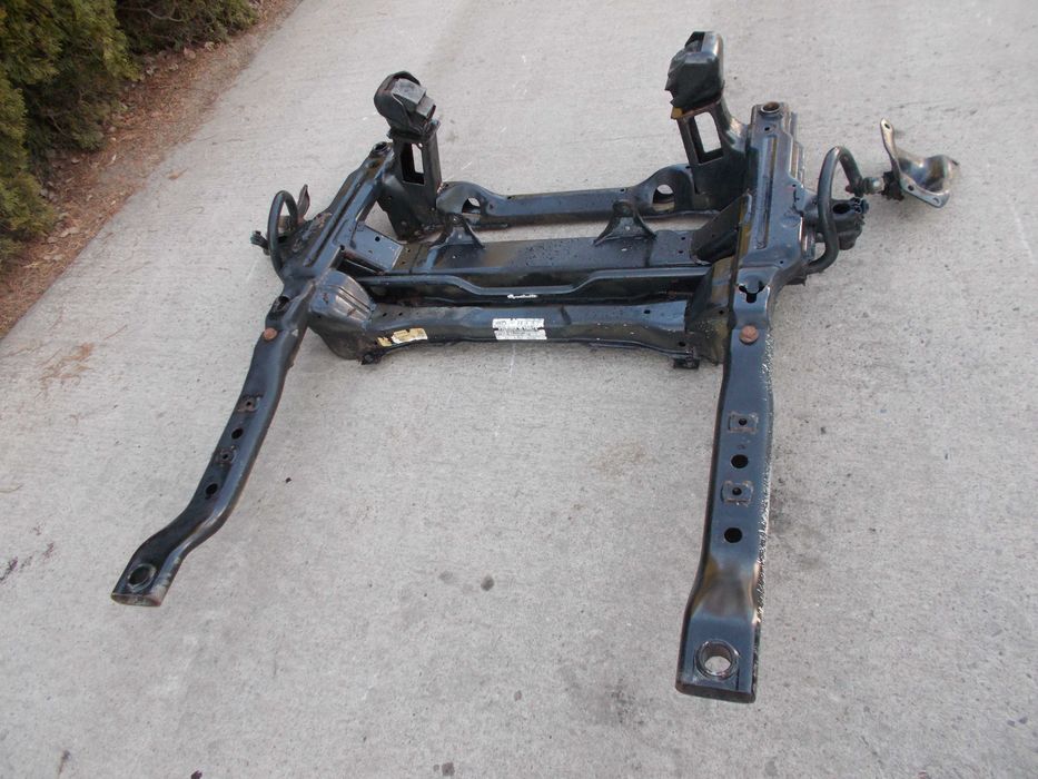 Mercedes Sprinter 906 VW Crafter zawieszenie przód sanki kołyska