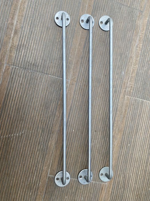 Várias Calhas para parede