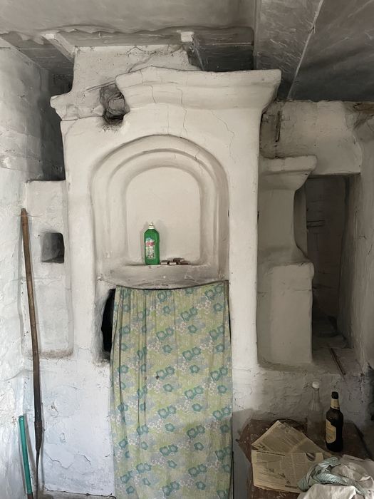 Будинок разом з земельною ділянкою