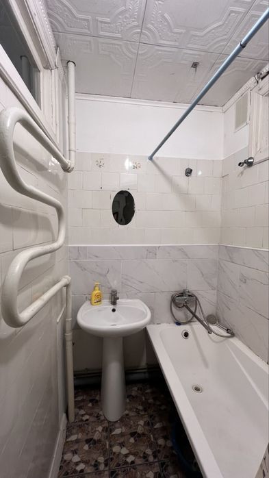 Продаж 2 к квартири Центр мiста