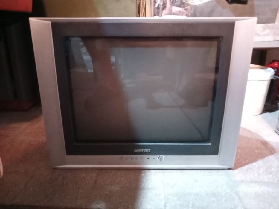 Продам два телевизора Samsung