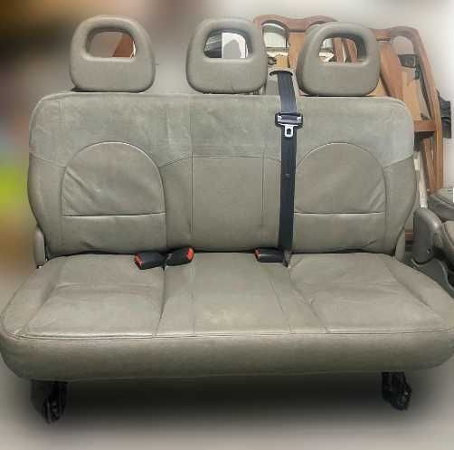 Bancos Chrysler Voyager