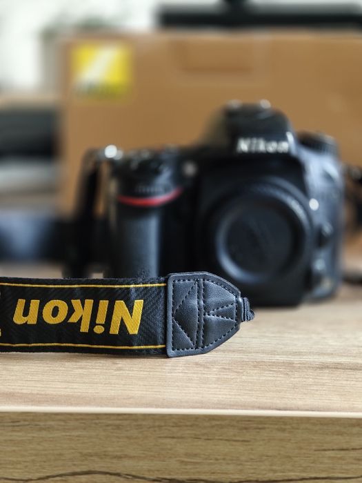 1800Obiektyw Nikon 80-200 mm 2,8 aparat Nikon d610 fx