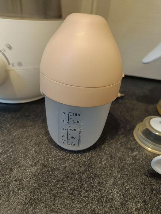 Robot kuchenny, laktator