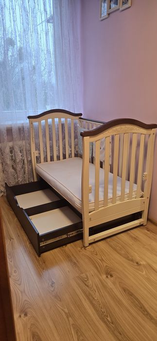 Дитяче деревяне ліжко гойдалка з матрасом Верес 120 х 60 см