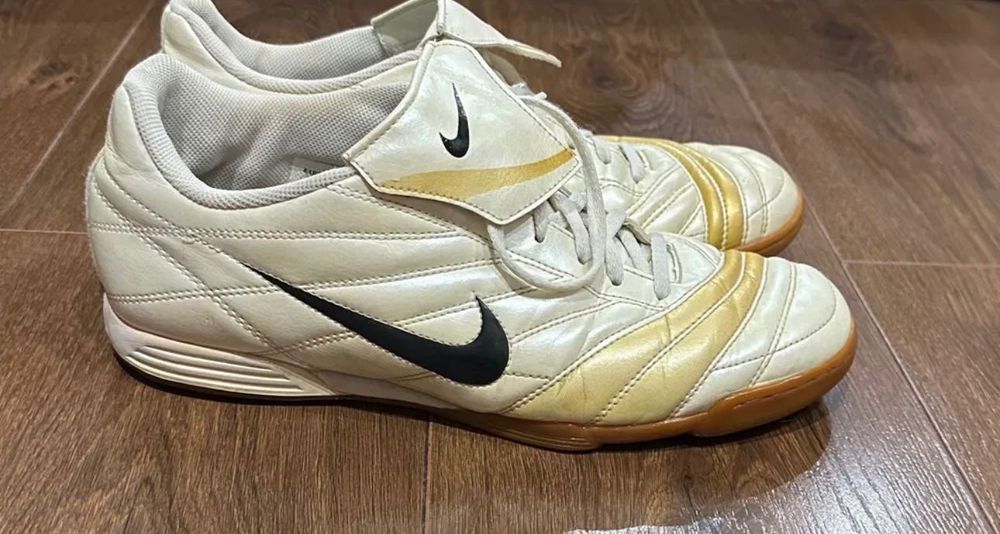 Залишились дві колонки і саб Філіпс