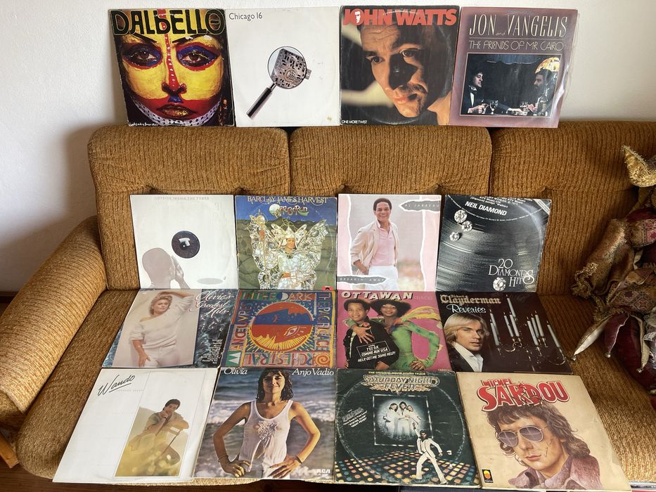 Lote de 128 Discos de vinil (lps)