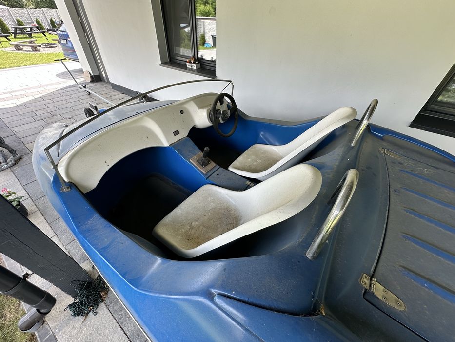 Motorówka mini katamaran - kadłub bez silnika