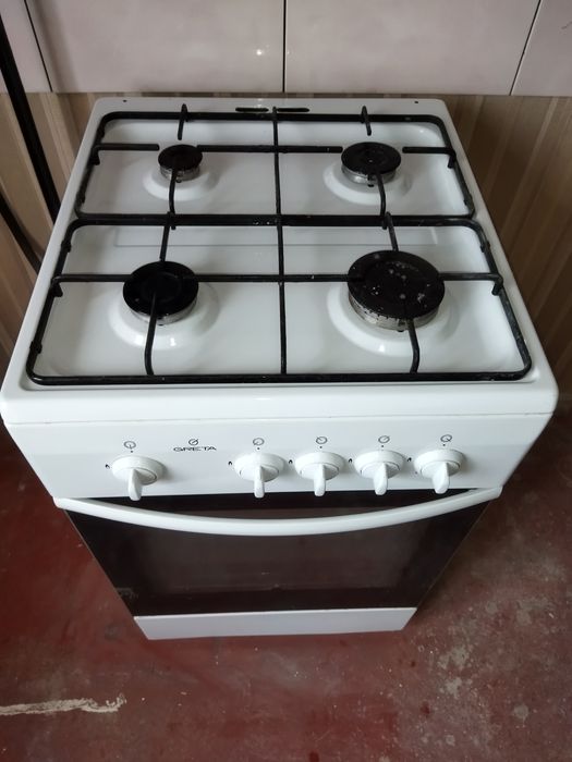 Газова плита GRETA б/у в чудовому стані
