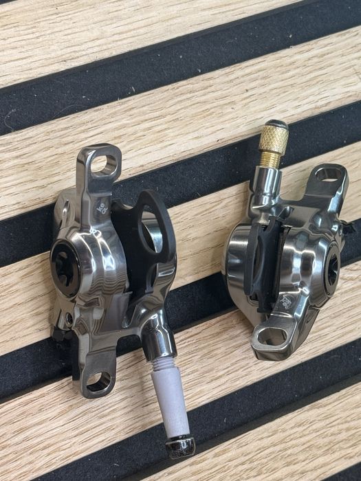 Shimano XTR BR-M9100 zacisk hamulcowy