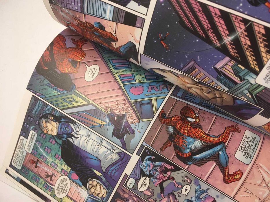 Livro BD - Homem-Aranha (Raízes)