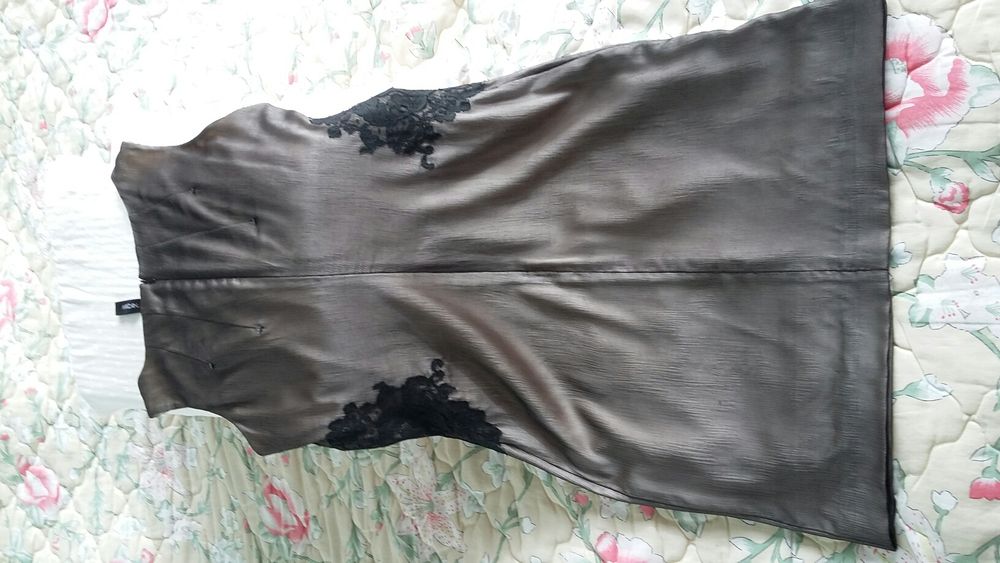 Платье шелковое нарядное