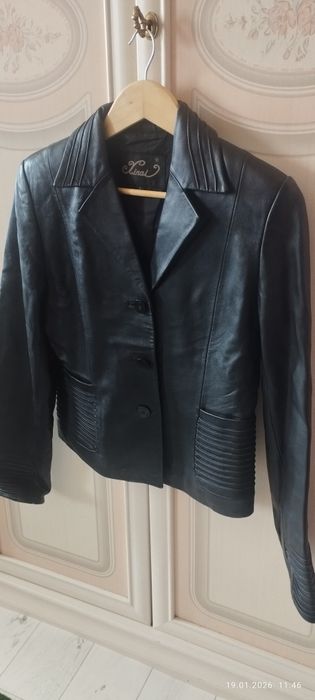 Женская кожаная куртка