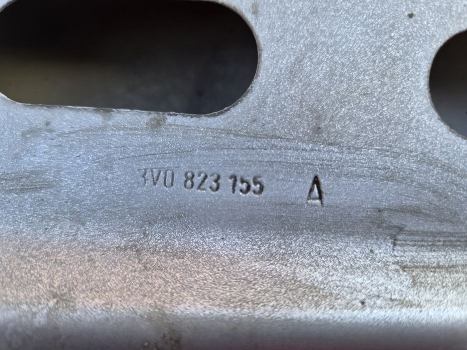 Maska Skoda superb III przedlift LA7W 3V0823155A