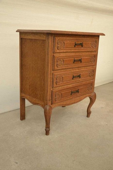 komoda ludwikowska z szufladami szafka 66 cm.