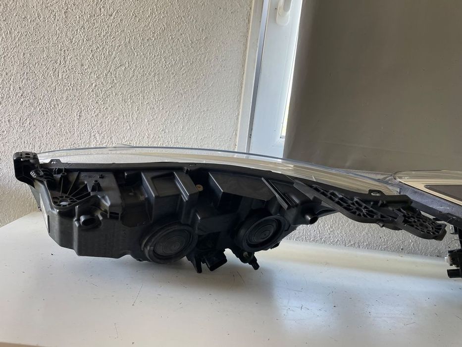ford s-max mk2 lampa prawa cała soczewka idealna em2b13w029aj reflekt