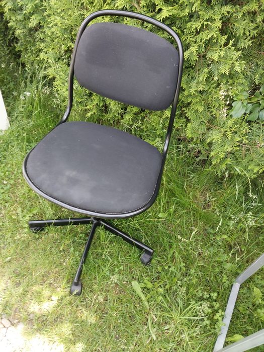 Sprzedam krzesełeczka dziecięce Ikea