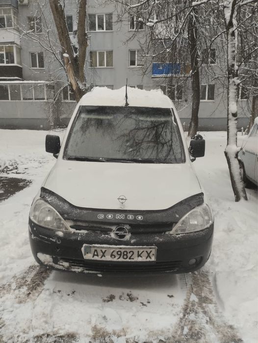 Opel combo 2002год 1.7 дизель !