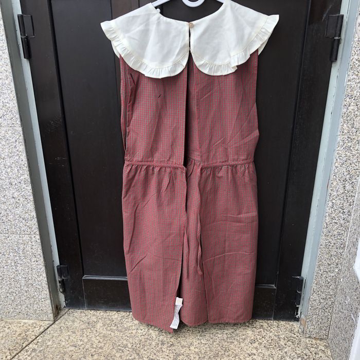 Estilo bata para uso em casa. Estado Novo ver etiqueta numa das fotos