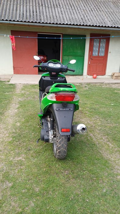 Продам скутер YIBEN 150 куб