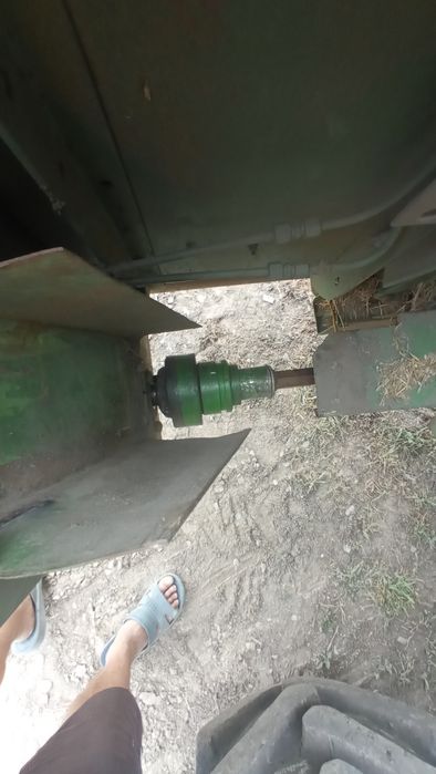 Продам JOHN DEERE 952