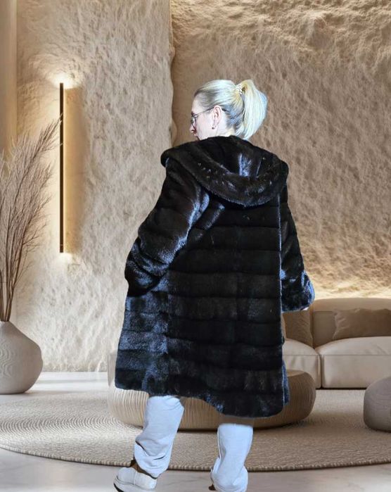 Норкова шуба норка колір Блекглама 105 см