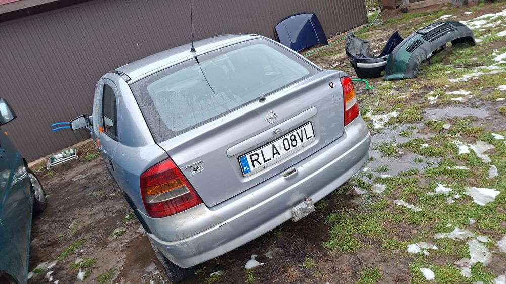 Крышка багажника Opel Astra g Y17DT кришка багажника Опель Астра джі