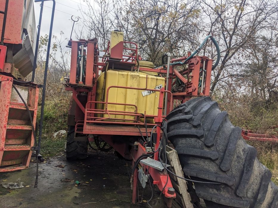 Оприскувач прицепний