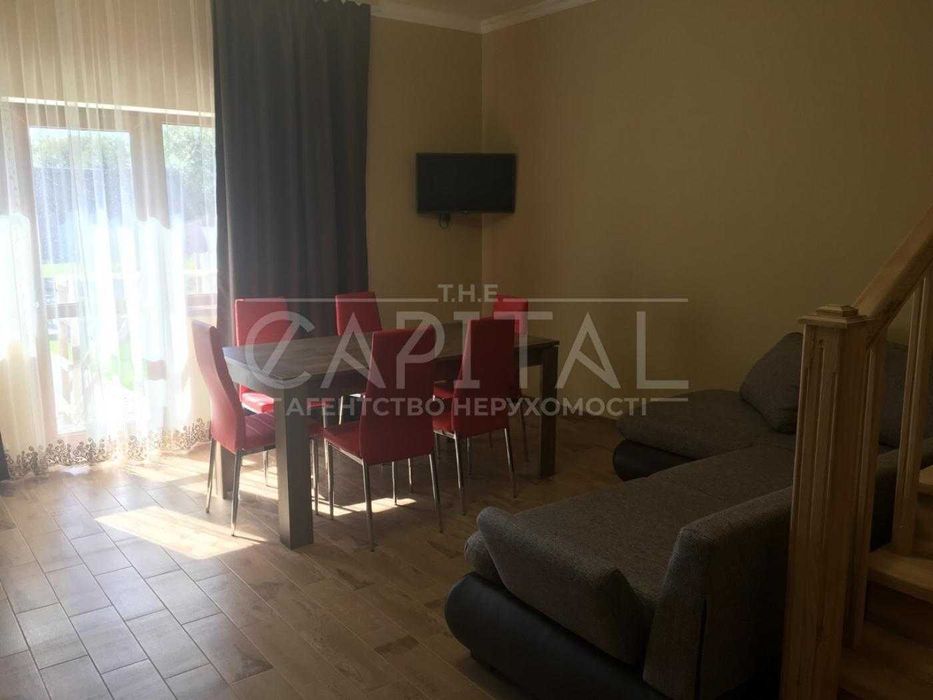 Продаж жилого комплексу, 9 таун-хаусів, усі здані, окупність 10 років