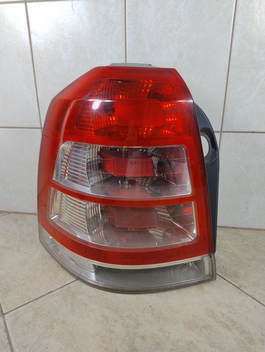 Opel Zafira b lift lampa lewy tył wysyłka OLX Europa oryginał 2008-2014 rok